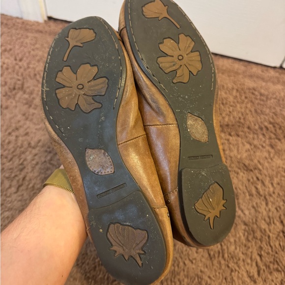 BORN LOLA FLATS BROWN LEATHER LOAFERS SLIP ON Studded SHOES 9 - Picture 12 of 12